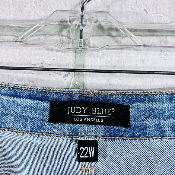 Judy Blue Allie Tummy Control Light Wash Distressed Skinny Jeans Size 22W - Picture 9 of 11